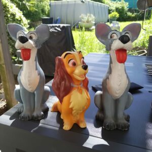 3 jouets de 1967 la belle et le clochard - hauteur environ 15 à et 25 cm